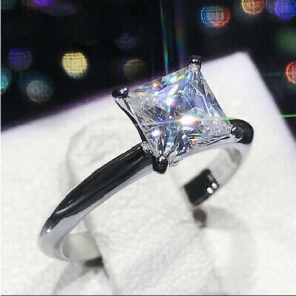 PRINCESS CUT 2 CARAT SOLITAIRE ENGAGEMENT RING - Picture 4 of 5